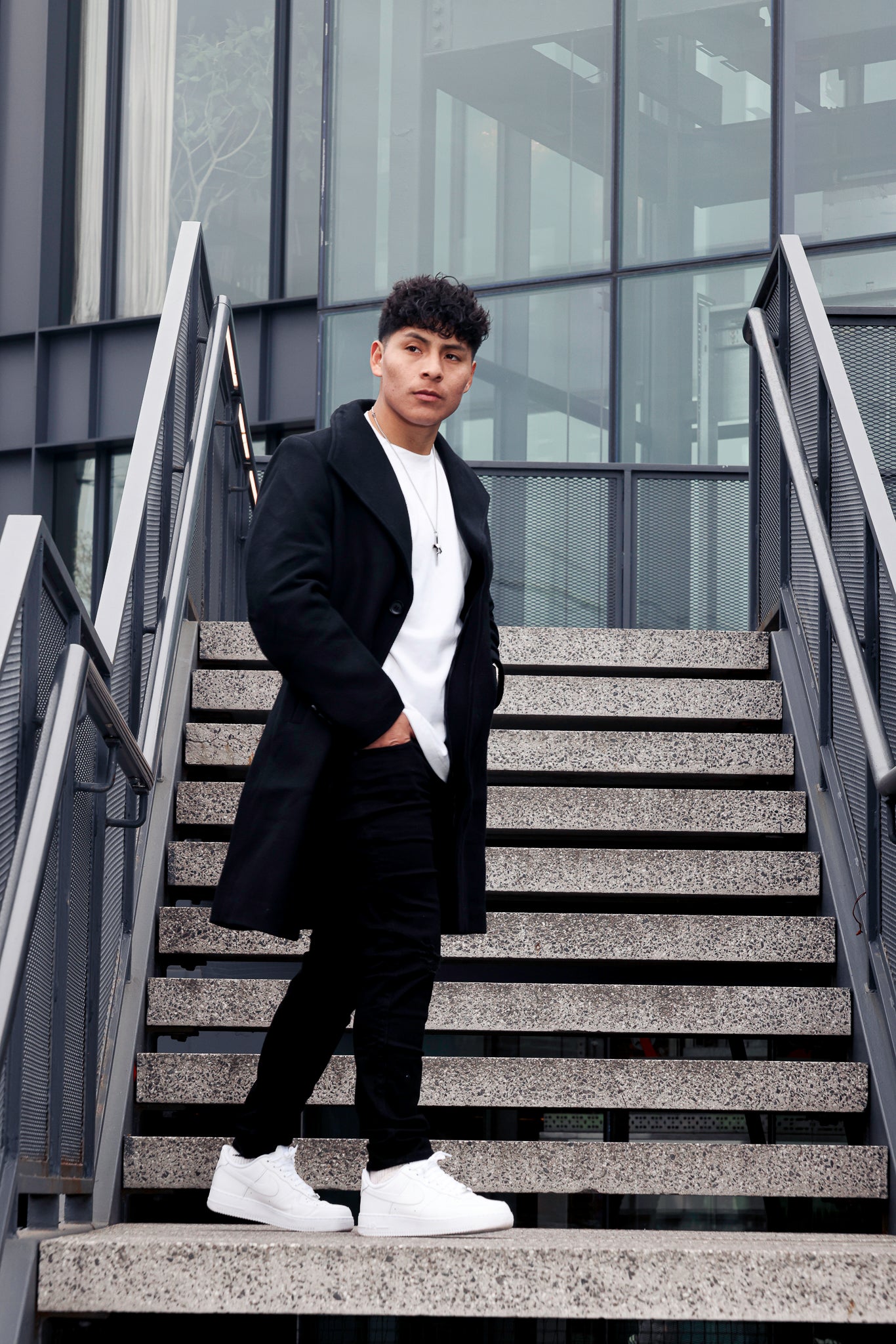 BLACK OVERCOAT
